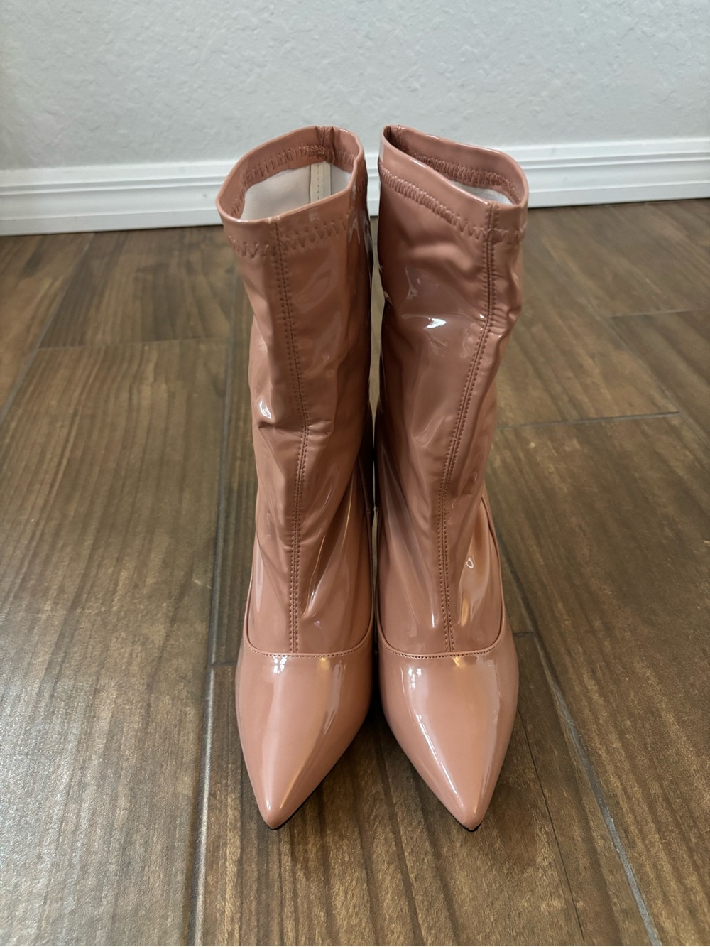 Cape Robbin Patent Pointed Sock Boot in Rose NWOB - Picture 2 of 11